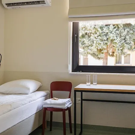 Rest Hotel apartamentowy 3*