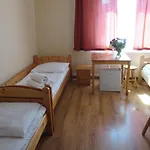 Rest 3*